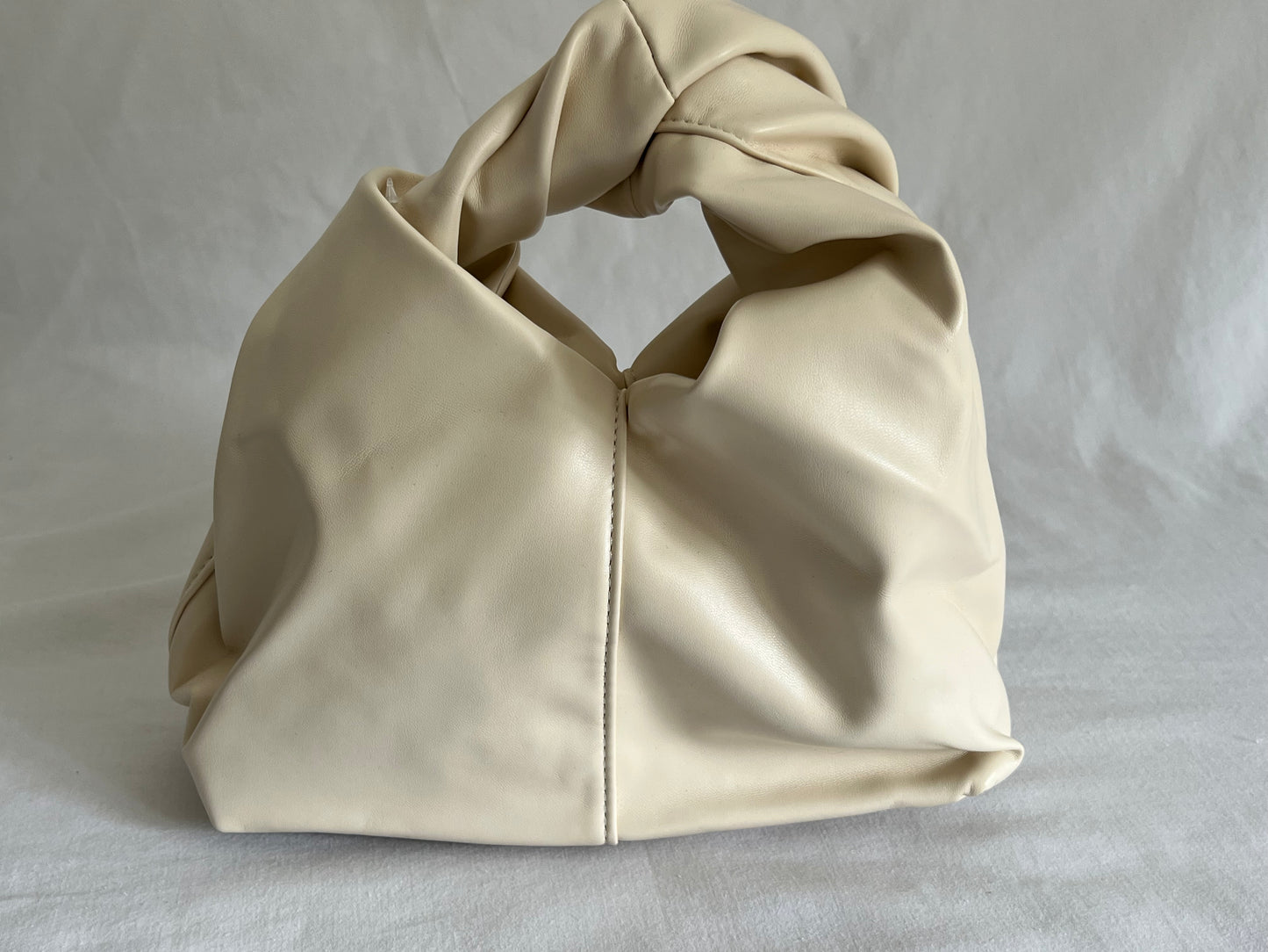 Lorraine - Off White